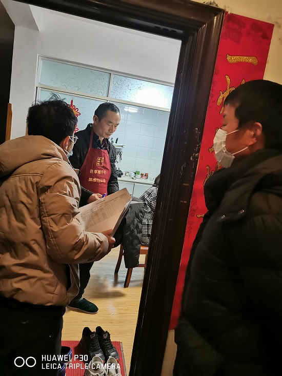 说明: C:\Users\Administrator\Desktop\体育学院协助社区开展疫情防控工作\体育学院协助社区开展疫情防控工作\微信图片_20220329112111.jpg