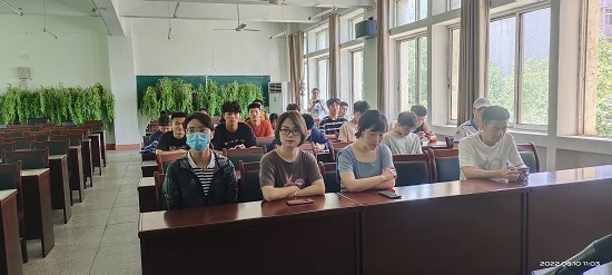 说明: C:\Users\Administrator\Desktop\体育学院组织观看全省高校主题教育实践活动启动仪式2022.6.14\体育学院组织观看全省高校主题教育实践活动启动仪式2022.6.14\2.jpg