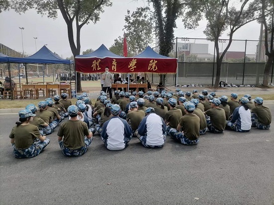 说明: C:\Users\Administrator\Desktop\体育学院2022级新生军训圆满结束2022.10.8\体育学院2022级新生军训圆满结束2022.10.8\1.jpg