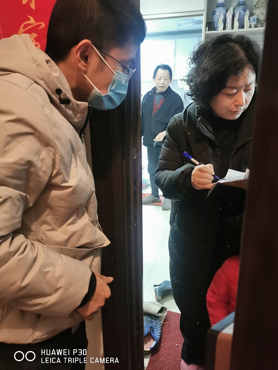 说明: C:\Users\Administrator\Desktop\体育学院协助社区开展疫情防控工作\体育学院协助社区开展疫情防控工作\微信图片_20220329112100.jpg