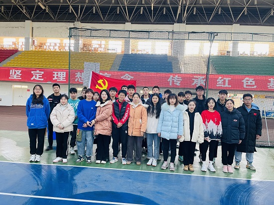 说明: C:\Users\Administrator\Desktop\体育学院开展“党旗在基层一线高高飘扬”主题党日活动\体育学院开展“党旗在基层一线高高飘扬”主题党日活动\微信图片_20211202085320.jpg
