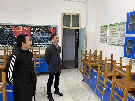 说明: C:\Users\Administrator\Desktop\体育学院开展冬季消防安全检查活动2021.12.17\体育学院开展冬季消防安全检查活动2021.12.17\3.jpg
