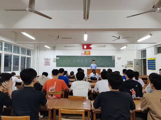 说明: C:\Users\Administrator\Desktop\体育学院开展学习两会精神主题团日活动2022.3.15(1)\体育学院开展学习两会精神主题团日活动2022.3.15\5.jpg