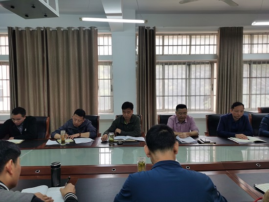 说明: C:\Users\Administrator\Desktop\体育学院党委中心组专题学习习近平总书记重要讲话和全国两会精神(1)\体育学院党委中心组专题学习习近平总书记重要讲话和全国两会精神\IMG_20220315_083422.jpg